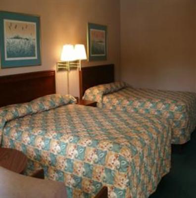 фото отеля Red Carpet Inn Wilkesboro