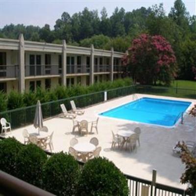 фото отеля Red Carpet Inn Wilkesboro