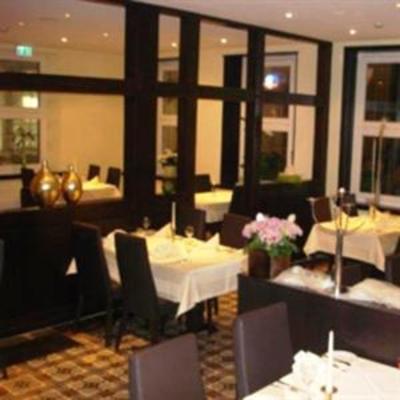 фото отеля Eynck's Deutscher Vater Hotel Munster