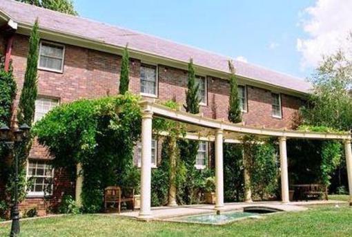 фото отеля Brassey of Canberra