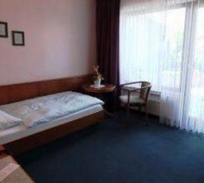 фото отеля Hotel Barbarossa Rodenbach
