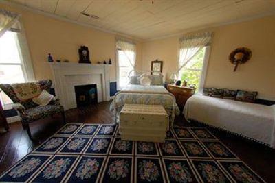 фото отеля Carrier Houses Bed and Breakfast Rutherfordton