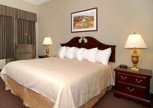 фото отеля Quality Inn & Suites Skyways New Castle