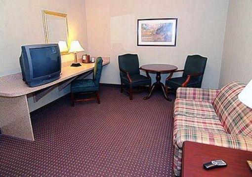 фото отеля Quality Inn & Suites Skyways New Castle