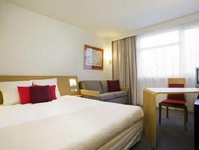 фото отеля Novotel Lyon Bron