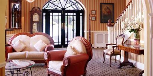 фото отеля Lansdowne Arms Hotel