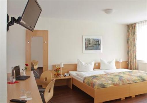 фото отеля Hotel Neuhaus Dortmund