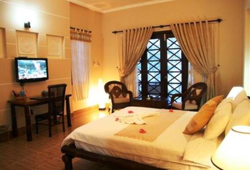 фото отеля Orchid Beach Resort & Spa