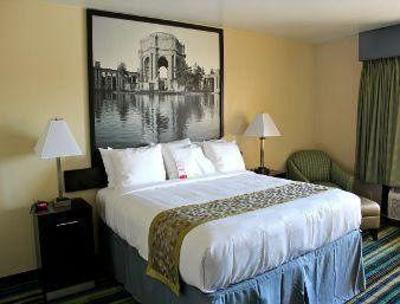 фото отеля Super 8 Vallejo Napa Valley