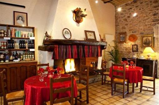 фото отеля Hostellerie du Vieux Moulin Duilhac-sous-Peyrepertuse