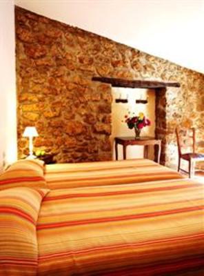 фото отеля Hostellerie du Vieux Moulin Duilhac-sous-Peyrepertuse