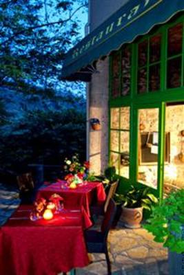 фото отеля Hostellerie du Vieux Moulin Duilhac-sous-Peyrepertuse