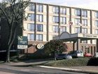 фото отеля Quality Inn on the Hill Charlottetown