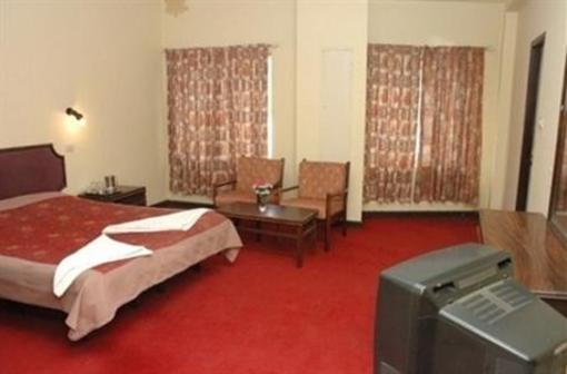 фото отеля Hotel Preethi Palace