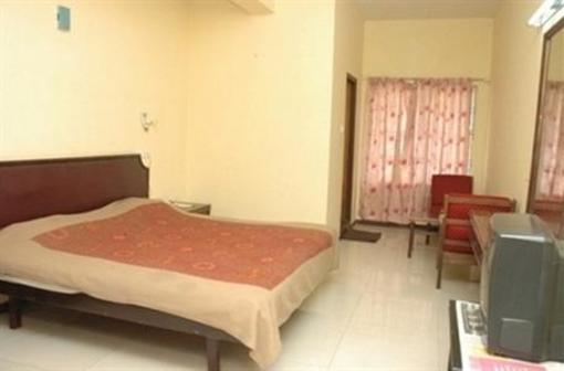 фото отеля Hotel Preethi Palace