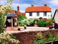 Homelye Farm Courtyards