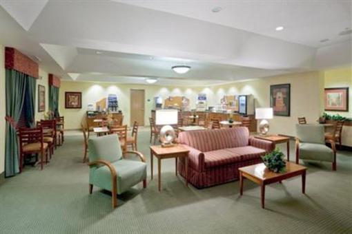 фото отеля Holiday Inn Express Village West