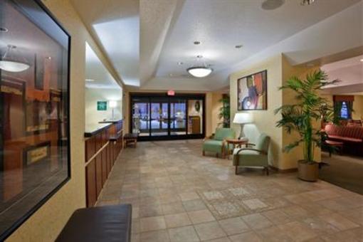 фото отеля Holiday Inn Express Village West