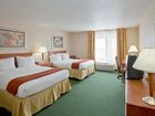 фото отеля Holiday Inn Express Village West