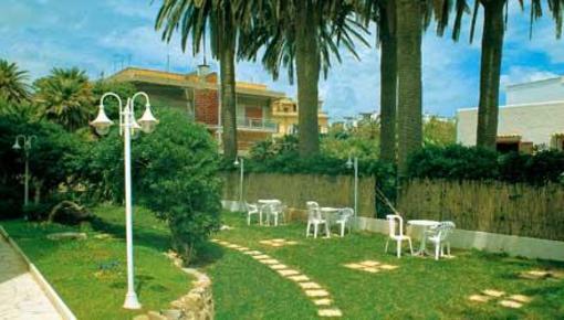 фото отеля Hotel Le Palme Santa Marinella