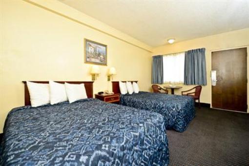 фото отеля Americas Best Value Inn Goodland