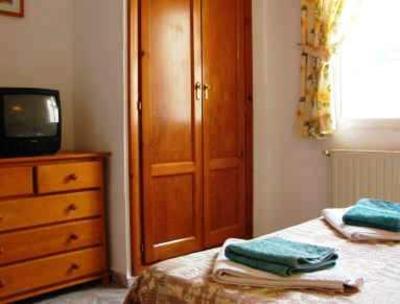 фото отеля Hostal Cristina