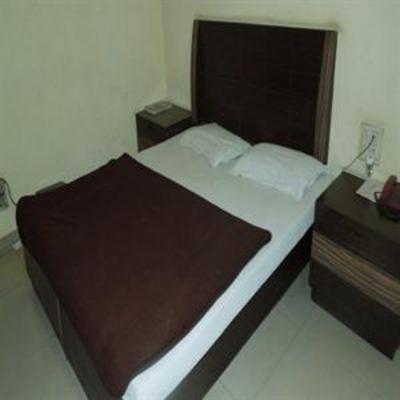 фото отеля Pawan Plaza Hotel New Delhi