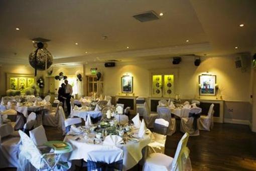 фото отеля The Barns Hotel Cannock