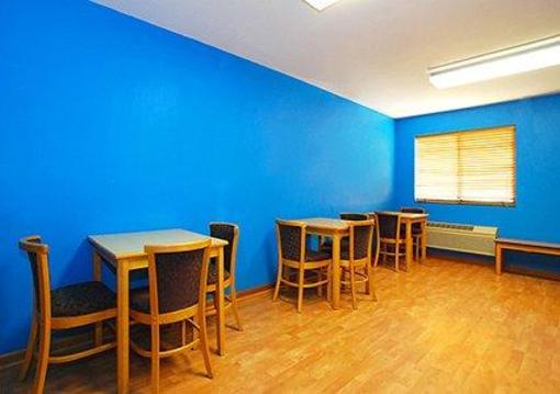 фото отеля Americas Best Value Inn Columbus Nebraska