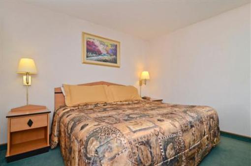 фото отеля Americas Best Value Inn Columbus Nebraska