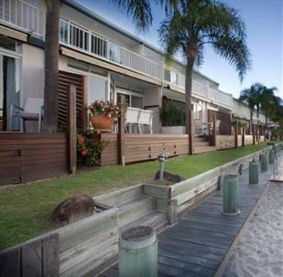 фото отеля Skippers Cove Apartments Noosa