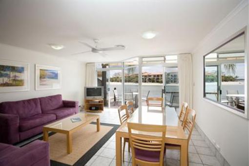 фото отеля Skippers Cove Apartments Noosa