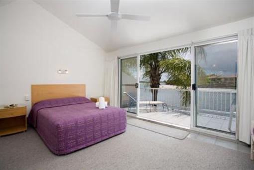 фото отеля Skippers Cove Apartments Noosa