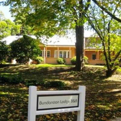 фото отеля Bundanoon Lodge