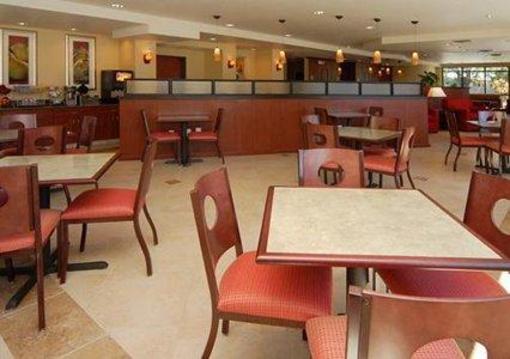 фото отеля Comfort Suites Vacaville