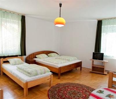 фото отеля Zuglo Apartman Budapest