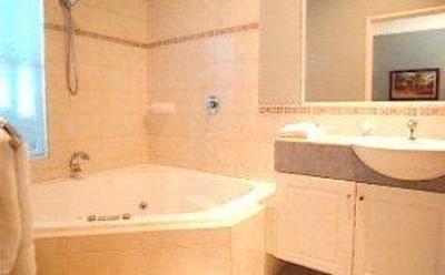 фото отеля Durham Lodge Bed & Breakfast