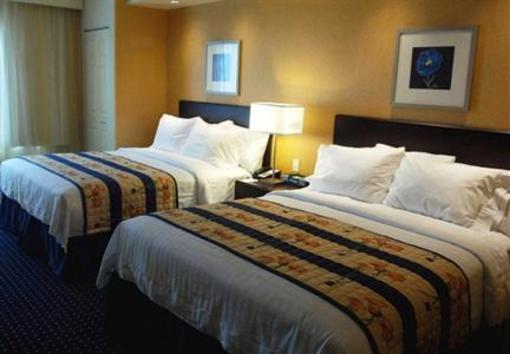 фото отеля SpringHill Suites Wheeling