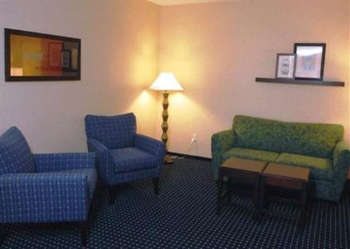 фото отеля SpringHill Suites Wheeling