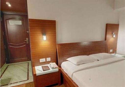 фото отеля Parijatha Gateway Hotel
