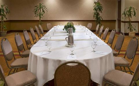 фото отеля Embassy Suites Phoenix-Scottsdale
