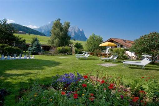 фото отеля Hotel Tyrol Kastelruth