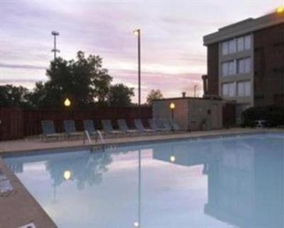 фото отеля Howard Johnson Plaza Hotel Grand Rapids