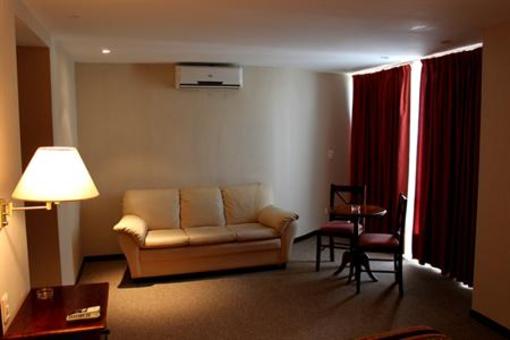 фото отеля Howard Johnson Hotel San Pedro