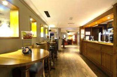 фото отеля Premier Inn Glasgow Airport