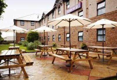 фото отеля Premier Inn Glasgow Airport