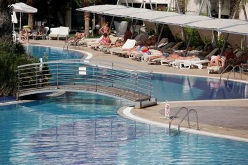 фото отеля The Maxim Resort