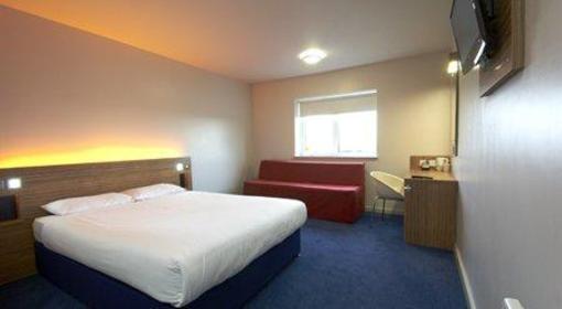 фото отеля Travelodge Birmingham Airport