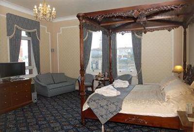 фото отеля Scarisbrick Hotel