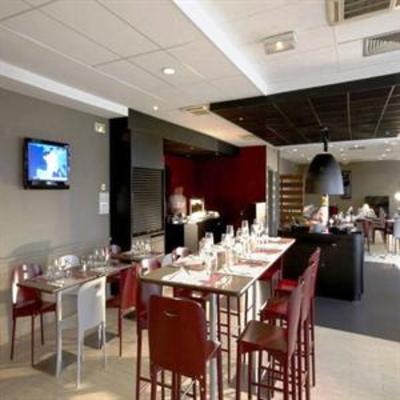 фото отеля Campanile Hotel Saint-Quentin-en-Yvelines